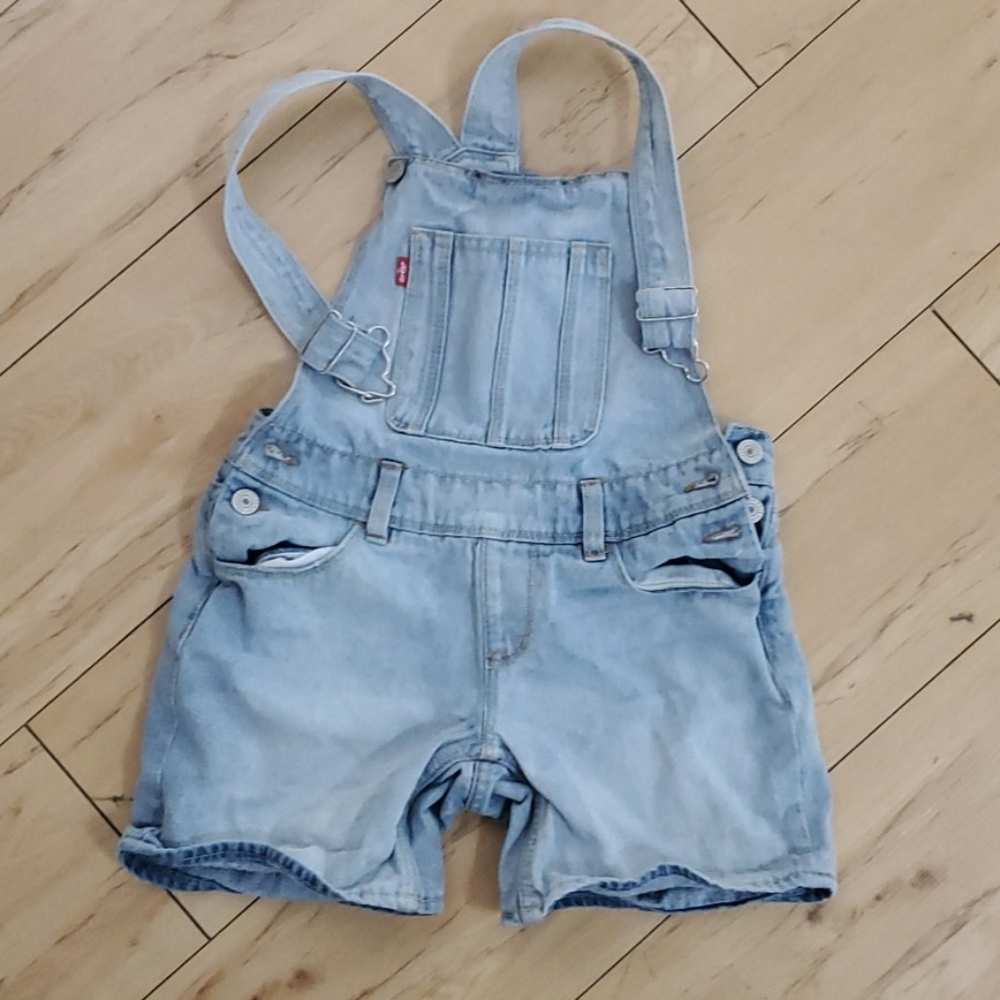 Girls Levis jeans shorts overalls